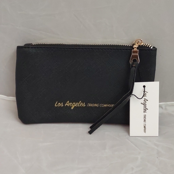 Black Cosmetic Pouch with Italian Fashion Graphic Print - Picture 3 of 9